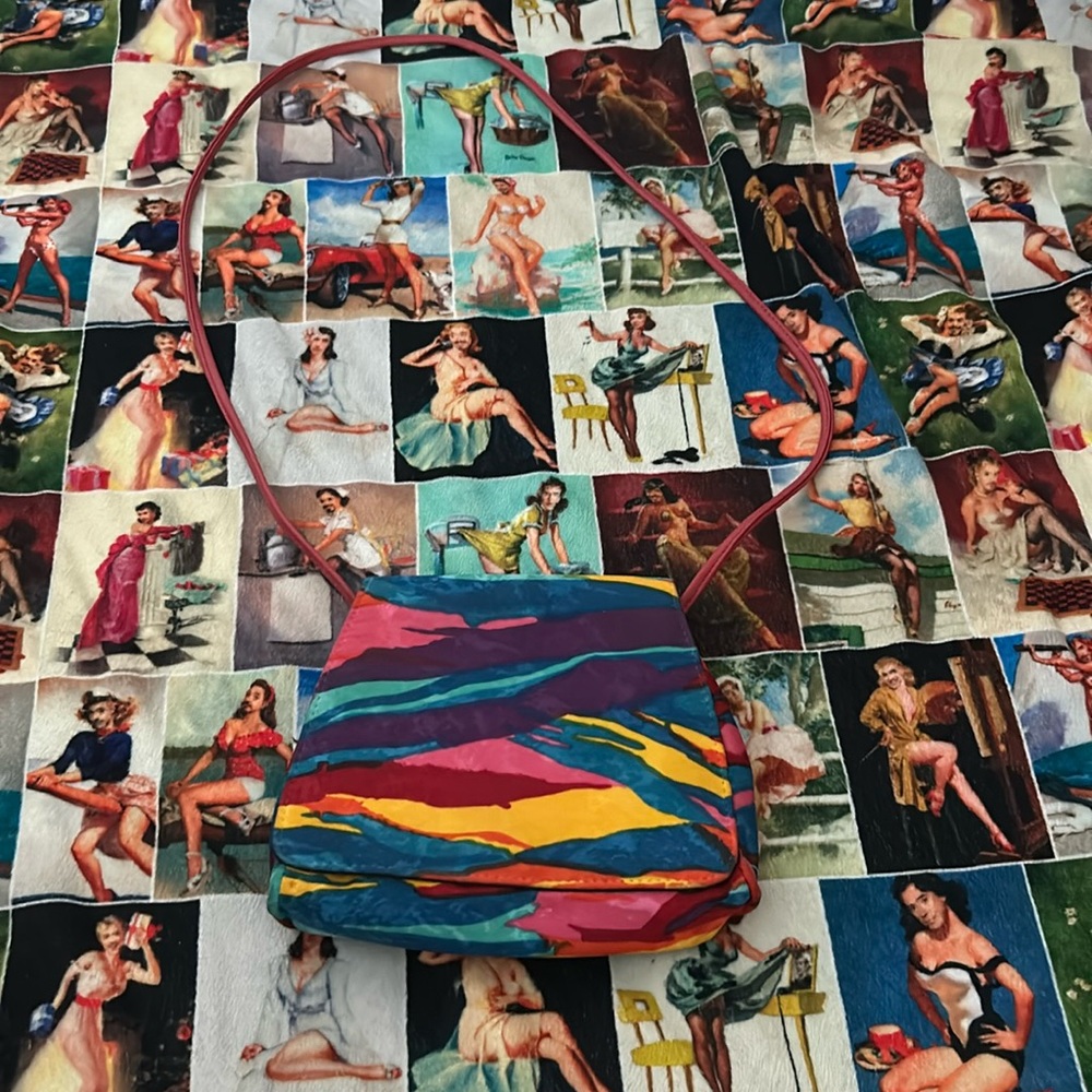 Vintage colorful mini purse.